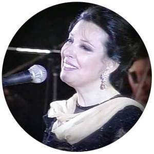 2002 : Najat Al Saghira on stage